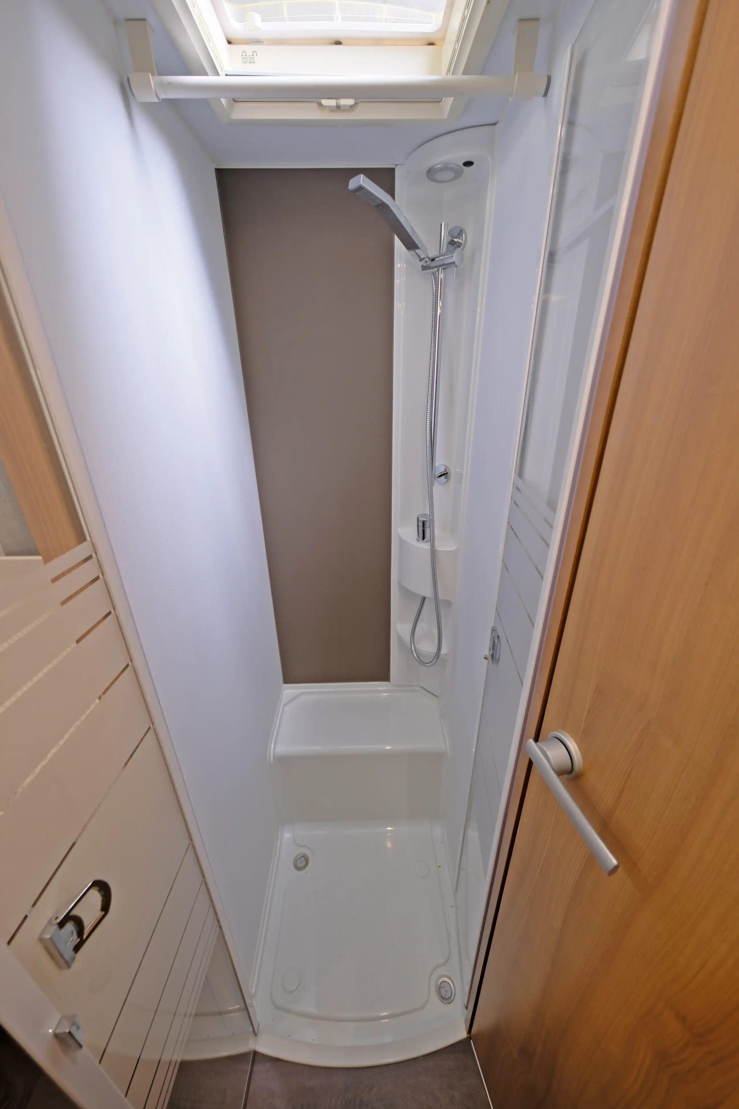 ADRIA Matrix M 670 SL